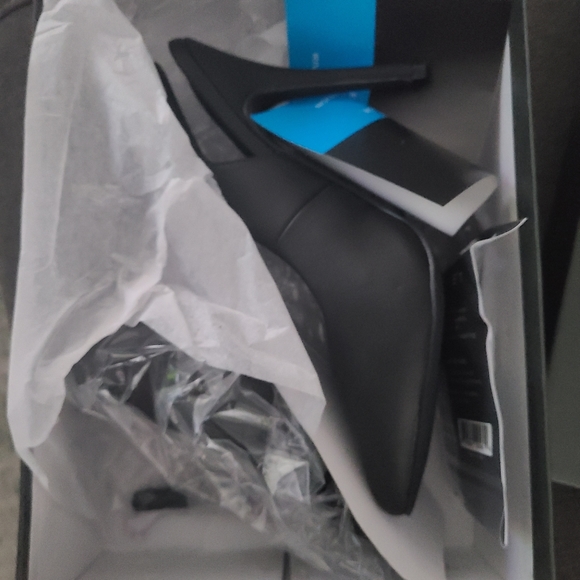 NIB Riverberry slingback 8 - Picture 3 of 3